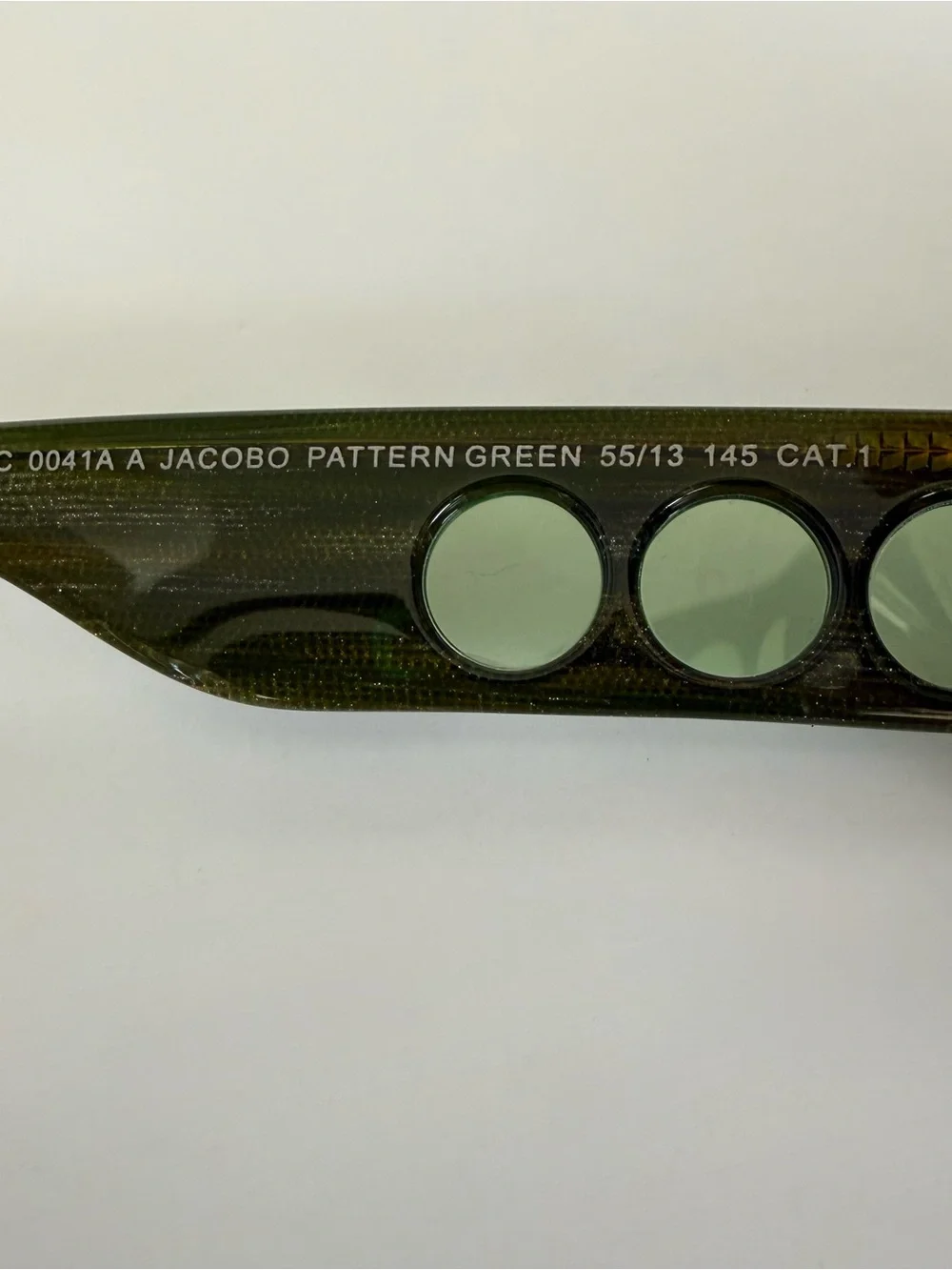 NEW!!! MO European brand sunglasses Retail 350$